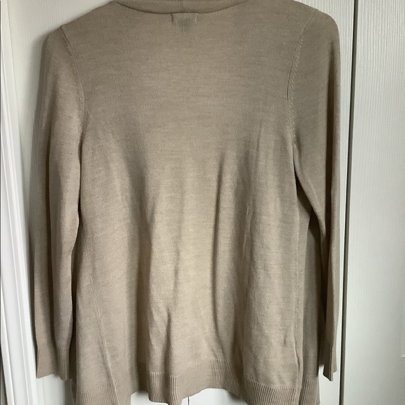 Cardigan - Picture 2 of 3